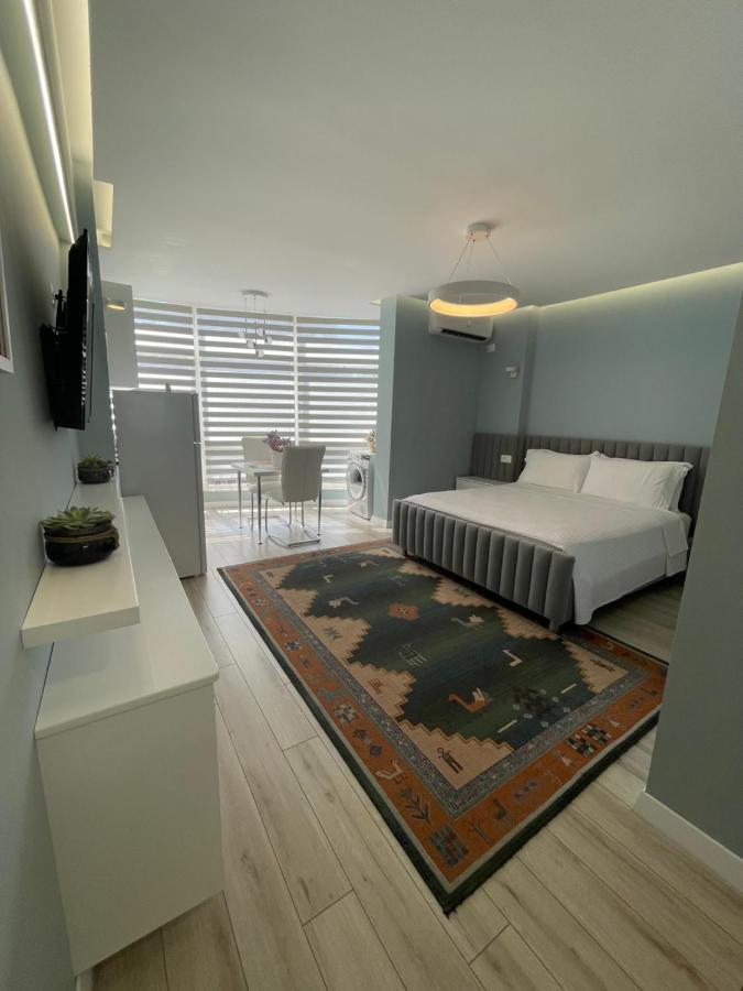 Comfort Apartment In City Center Tirana Exterior photo